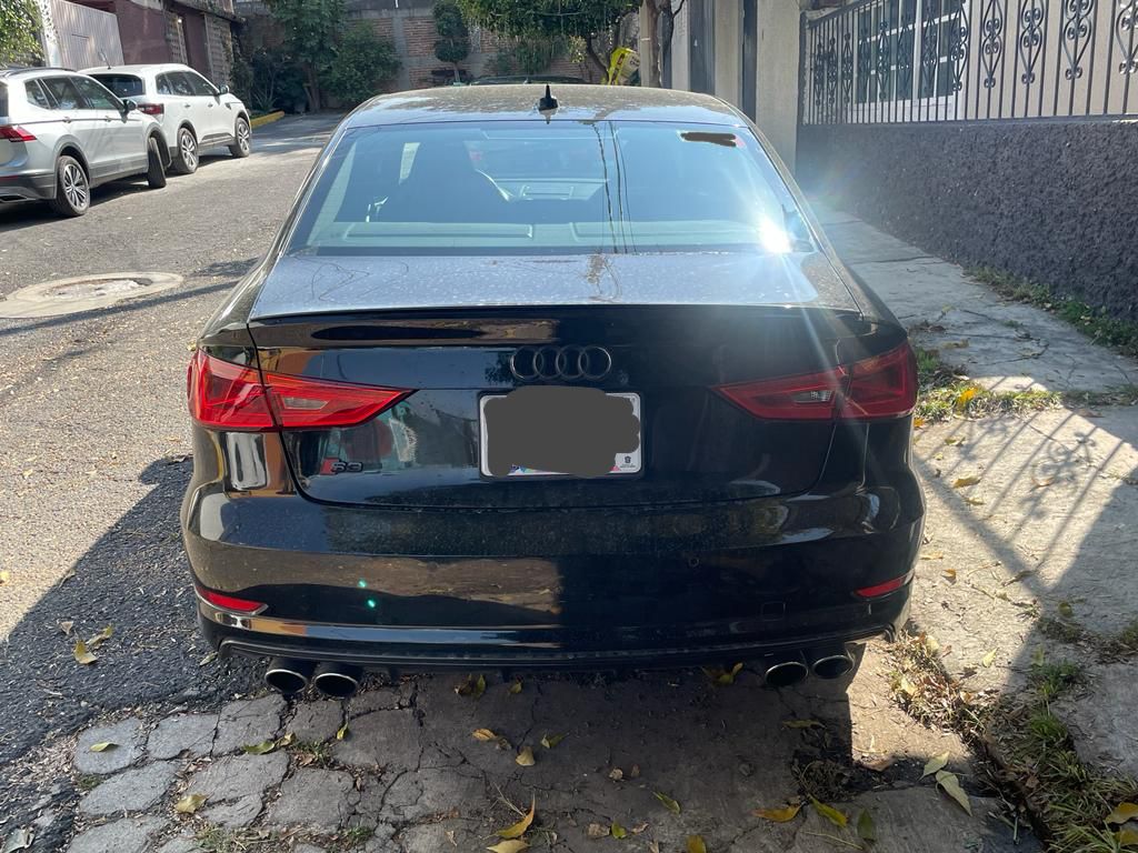 img/CarSale/audi-3.jpeg