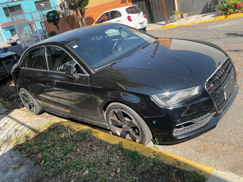 img/CarSale/audi-4.jpeg