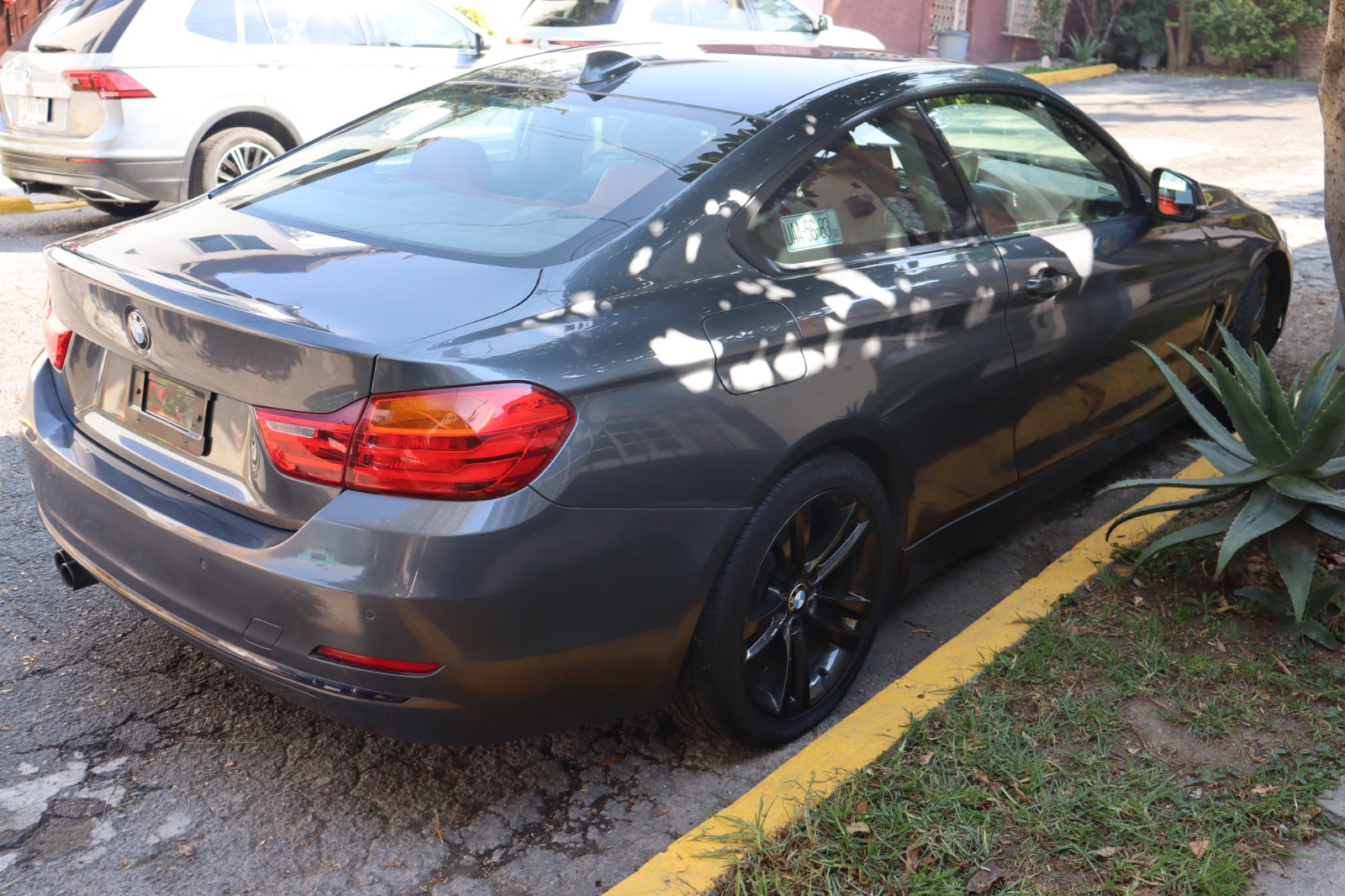 img/CarSale/bmw-nir4.jpeg