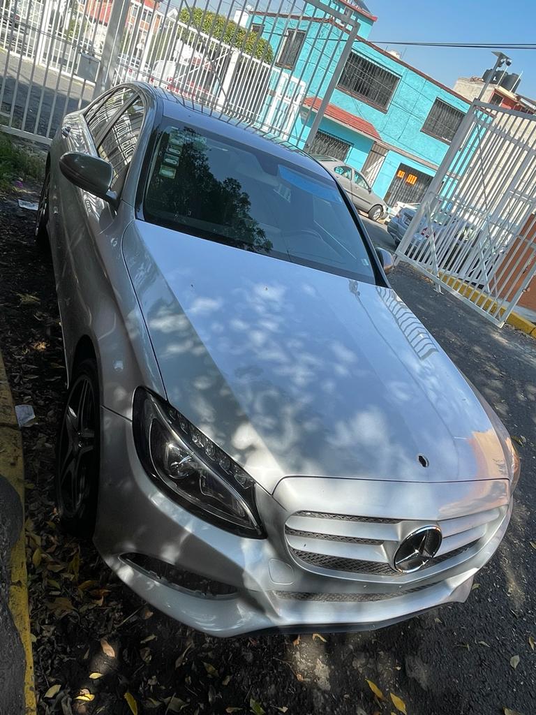 img/CarSale/mercedes-2.jpeg