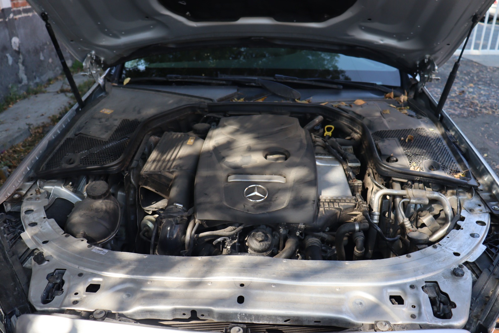 img/CarSale/mercedes-5.jpeg
